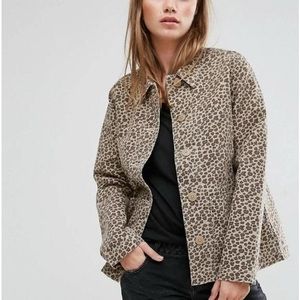 Levi's cheetah print jacket sz M